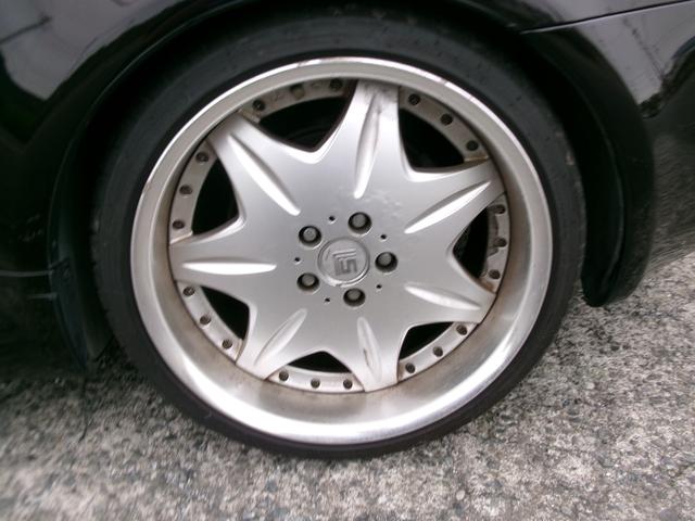 �A���~�z�C�[���𗚂��Ă��܂��B�A���~�z�C�[�������ł��Ԃ̃C���[�W�����Ȃ�ς��܂��ˁB