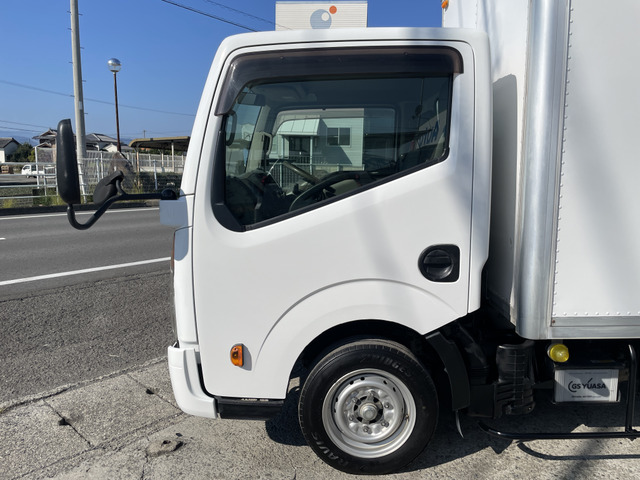 日産 アトラストラック パネルバン 運転席側サイドオープン4枚