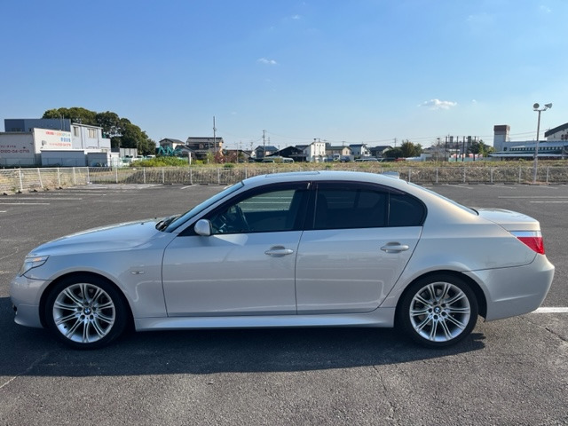 BMW 5シリーズセダン 525i Mスポーツ 本革 サンルーフ HID 52.0万円 平成18年(2006年) 愛知県 中古車 - 価格.com