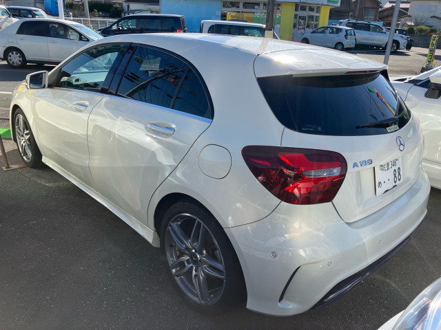 �n��NO'1�̔�������!! �X�N���b�v�Ԃ̔���A���ÎԂ̔���͑��X�ɂ͕����܂���!! �s���ԁE���̎ԁE�p�ԂȂǁA�ǂ�ȎԂł���������肵�܂��B(�g���b�N�E�o�X�E�d�@�Ȃǂ�OK)