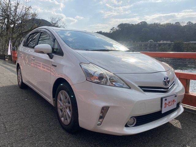プリウスα1.8 S