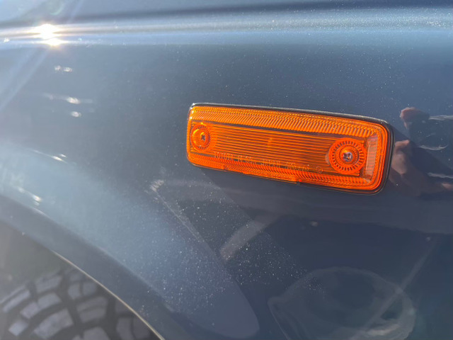 �V�i�E�B���J�[