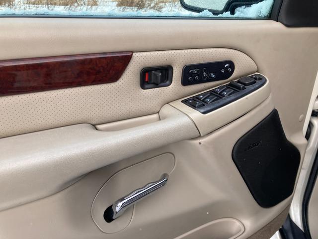 エスカレード6.0 ESV 4WD