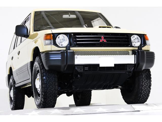 三菱 パジェロ 2.8 ミッドルーフ XJ ディーゼル 4WD 丸目仕様 ナローボディ LEDイカリングヘッドライト キーレス 208.0万円  平成7年(1995年) 群馬県 中古車 - 価格.com