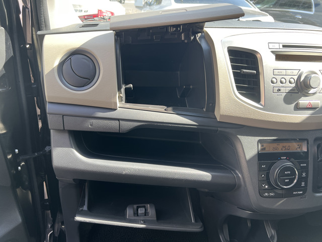 ���Ԃ͂������A�o�C�N���D���Ȑ����m���ݐЂ��Ă���܂��̂ŁA�o�C�N�̎Ԍ���J�X�^���Ȃǂ����C�y�ɂ��₢���킹��������!