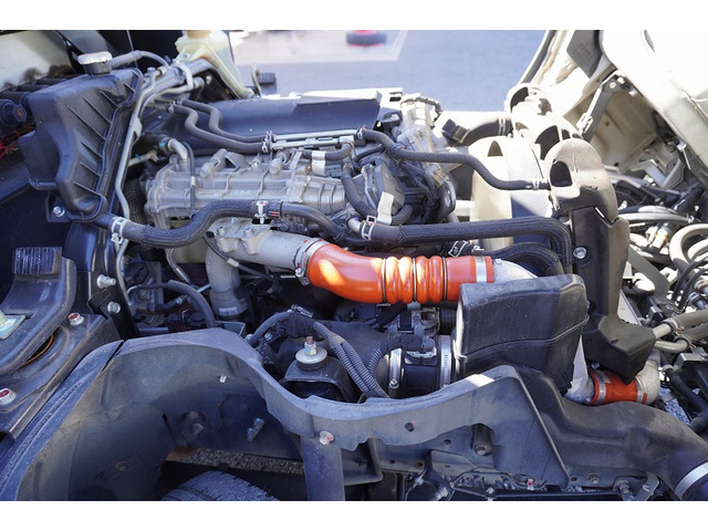 �L�x�ȃg���b�N�A���p�ԁA�n�C�G�[�X�Ȃǎ�舵���Ă���܂��B��xHP�������������Bhttp://www.vantruck.co.jp/