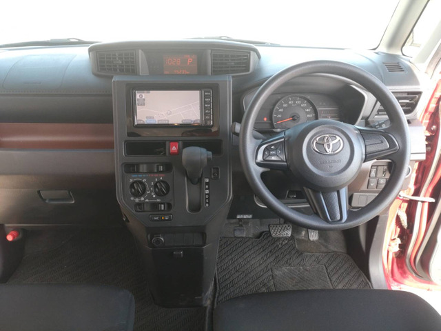 こちらの車両は弊社一押し車両です。こちらの車両のご不明な点は、お気軽にメールやお電話ください。