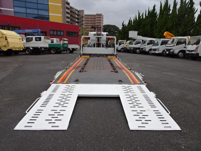 �y�ԑ��d�ʁz7345kg �y�S ���z761cm �y�S ���z219cm �y�S ���z245cm �y �F �z��