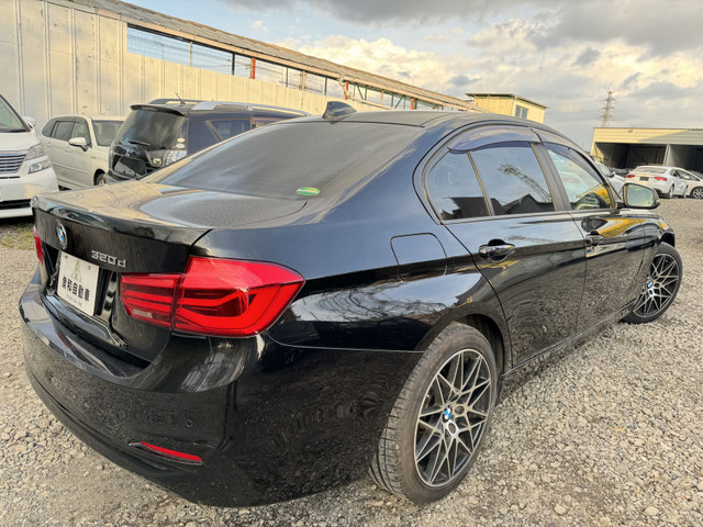 3シリーズセダン320d