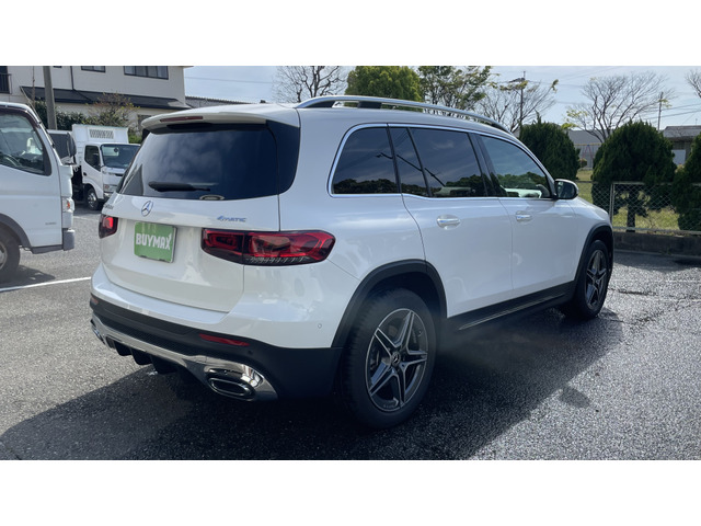 メルセデス・ベンツ GLB GLB200d 4マチック AMGライン 4WD