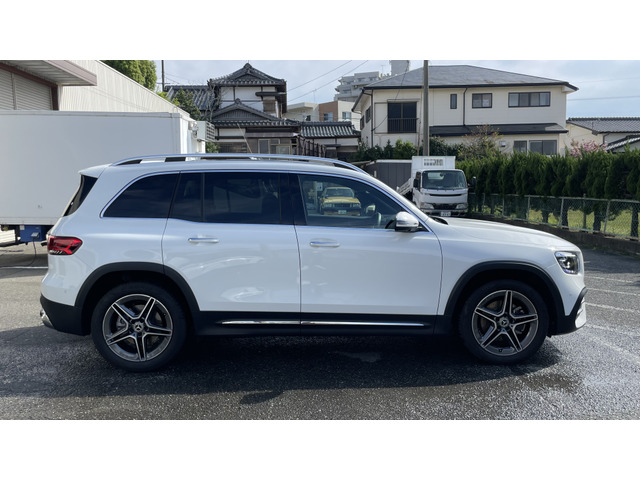 メルセデス・ベンツ GLB GLB200d 4マチック AMGライン 4WD