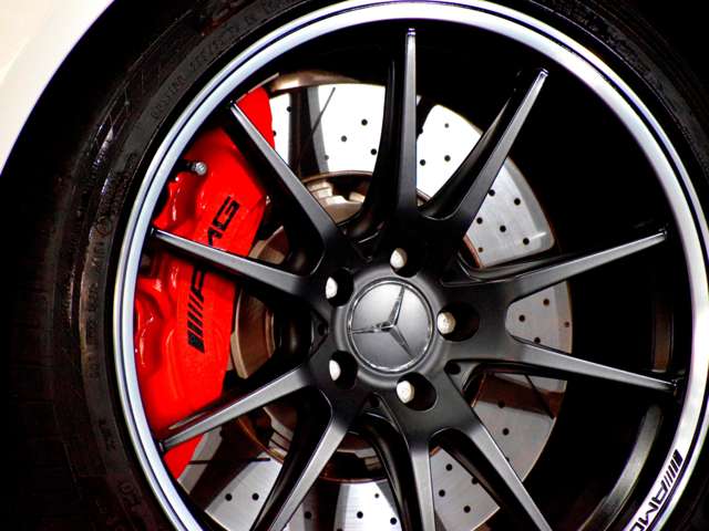 CクラスクーペAMG C63 S エディション1
