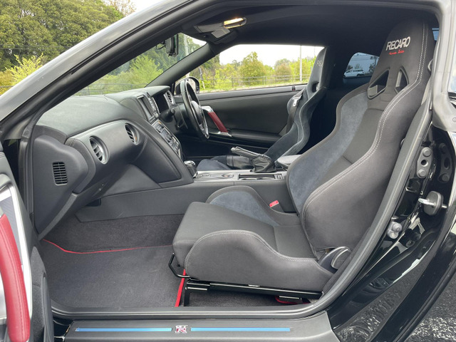 日産 GT-R 3.8 ブラックエディション 4WD TOP SECRET 990.0万円