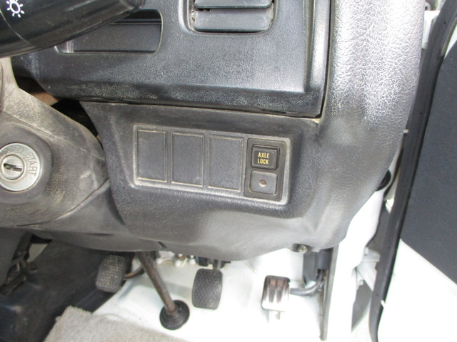 スズキ キャリー 4WD エアコン クレーン 車検2年付き