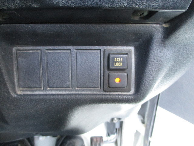 スズキ キャリー 4WD エアコン クレーン 車検2年付き