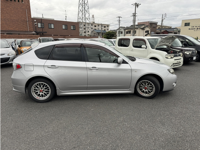 �i�r�E�o�b�N���j�^�[�EETC�E�n�f�W�`���[�i�[�E�t���b�v�_�E�����j�^�[���̗p�i�������k���������B���݂����̂��Ԃ���̕t���ւ��A�������ݎ��t�����\�ł��B