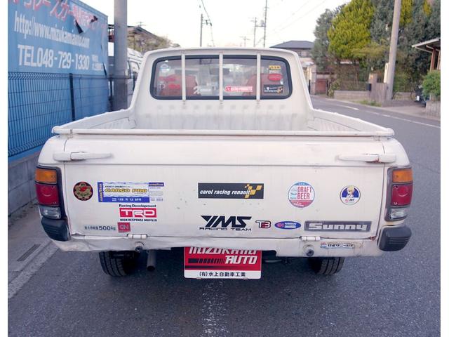 日産 サニートラック 1.2 デラックス ショート 丸目 4速MT 100.0