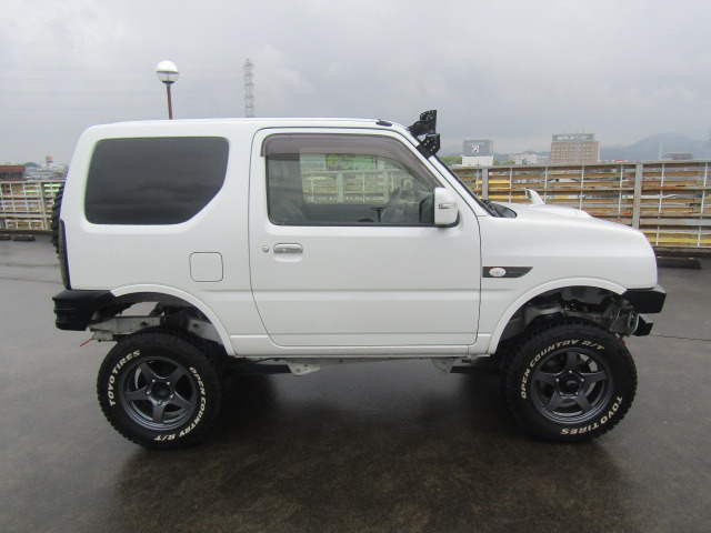 スズキ ジムニー ランドベンチャー 4WD 120.0万円 平成29年(2017年 
