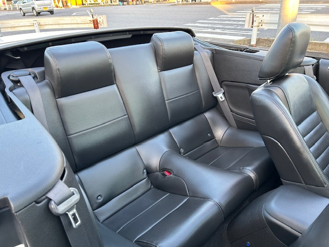 ���v�V�[�g�E��Ԓ��4�l