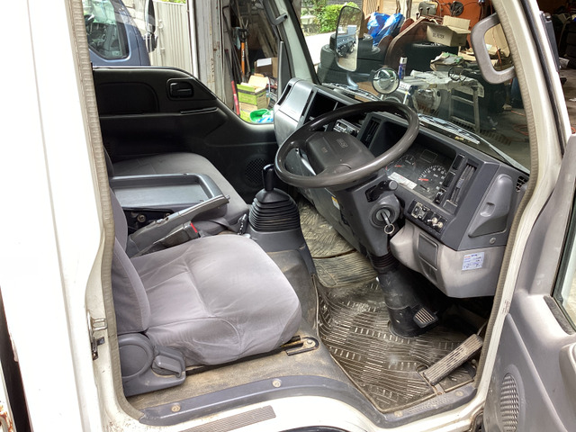 エルフ3.0 フラットロー ディーゼル