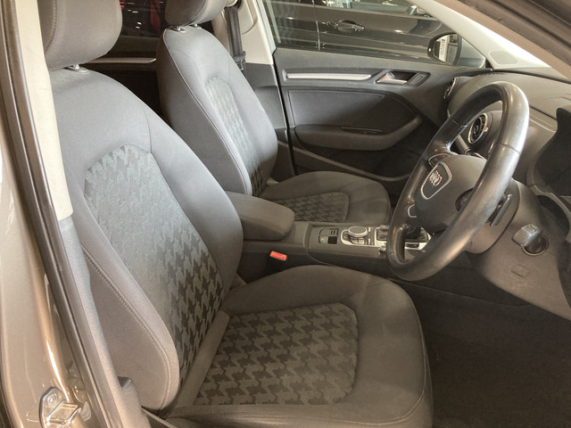 �^�]�ȃV�[�g���g�p�������Ȃ��A�ǍD�ȏ�ԂƂȂ��Ă��܂��B���J�Ɏg���Ă������Ƃ��悭�킩��܂���