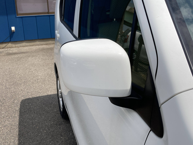 �y�x�����z���i�X�z���Ԃ������������܂��āA���ɗL�������܂��B�݌Ɏԗ��ɂȂ�܂��̂ŁA���񂲓s���̋X�������ɁA���ɗ��ĉ������B���X�\��������ƁA���ē����X���[�Y�ł��B