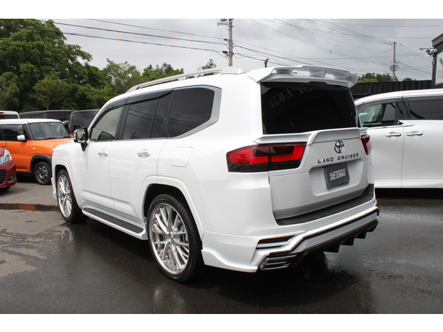 トヨタ ランドクルーザー300 3.5 ZX 4WD GMGエアロ 1430.0万円