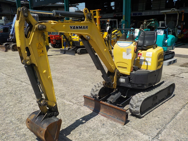 ヤンマーミニショベル