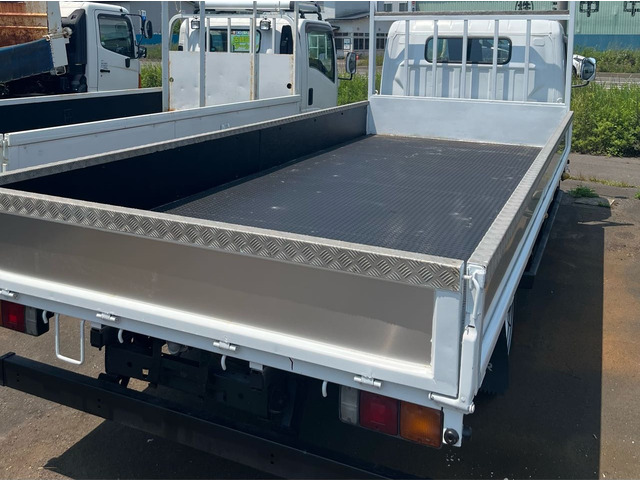 ���Ђł͎ԗ��̓h���E�ˑ����������Ă���܂��̂� ���C�y�Ɏ��q�E�[�ԁE�����E����Ȃǂ��₢���킹�������B �܂��A���X�̉c�Ƃ�9������18���܂łƂȂ��Ă���܂��B