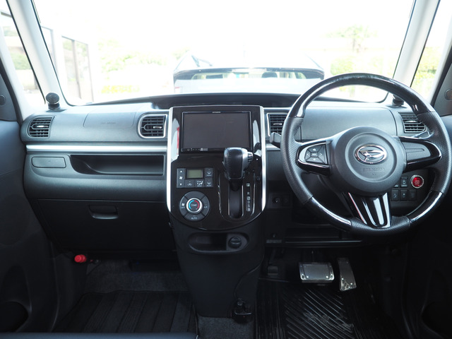 �����������u���b�N�C���e���A��