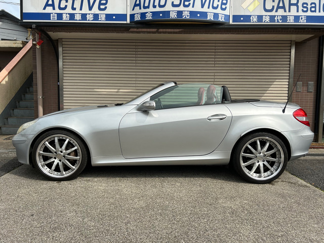 メルセデス・ベンツ SLKクラス SLK350 赤革シート パドルシフト 64.0万円 平成17年(2005年) 東京都 中古車 - 価格.com