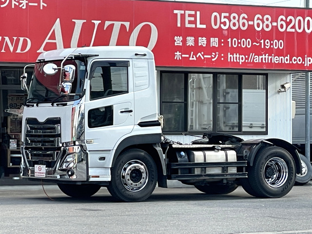 クオントレーラーヘッド