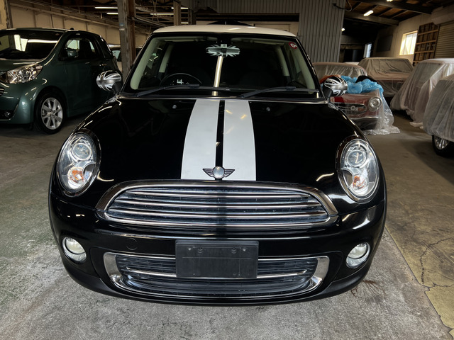 �����n�����������p�b�P�[�W�ƂȂ��Ă���B�܂��A16�C���`6�X�^�[�c�C���X�|�[�N�u���b�N���̗p�B