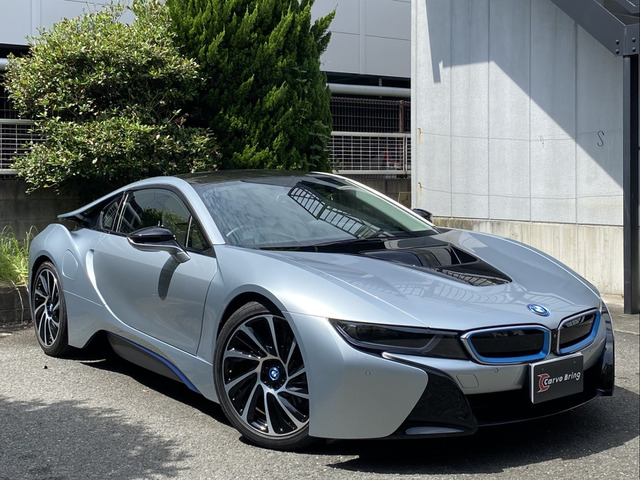 i8(BMW) ベースモデル　純正OP20AW 純正ナビ 全方位カメラ 中古車画像