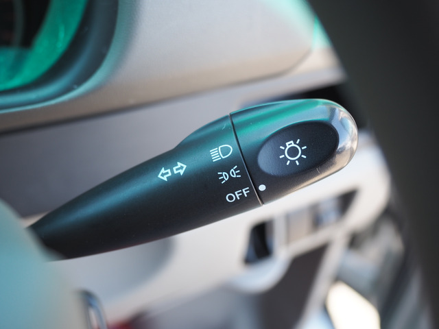 �w�b�h���C�g&�E�C���J�[�X�C�b�`��