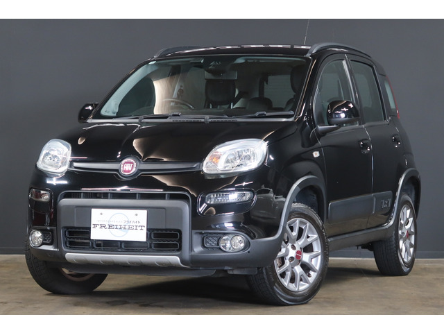 フィアット パンダ 2013年モデル 4x4 Forestaの価格・性能・装備