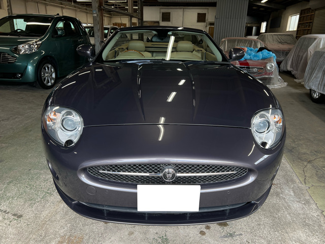 �����̃i�r�Q�[�V�����A�N���A�����X�\�i�[�AETC�ԍڊ�A�ЊO4�{�o���}�t���[�𑕔����Ă���X�|�[�c�J�[�炵���r�C���ƂȂ��Ă���܂��B