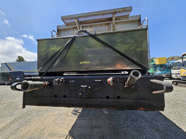 東急トレーラダンプ