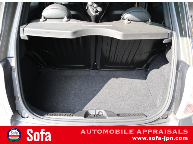 ラゲッジスペース