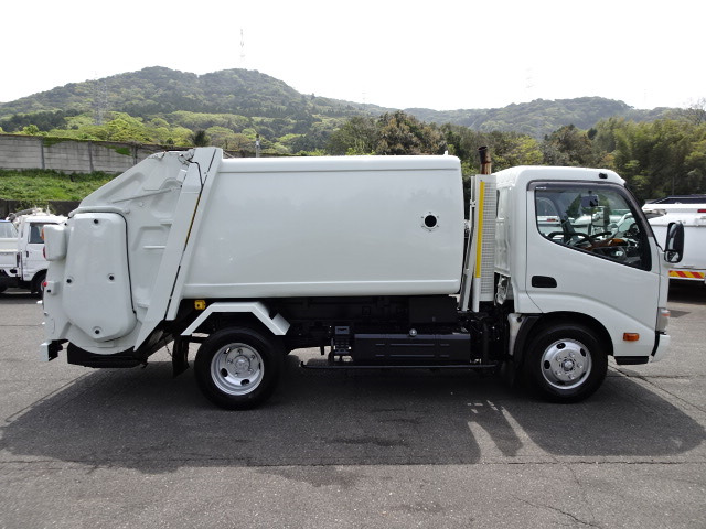 �O���́A�L�Y�K���ݕM�h��ӏ�����܂��B �Ŕ����՗L��B ���W�I�A���e�i�܂�B �ה����S�A�e�ӏ���K�A�K�������L��B