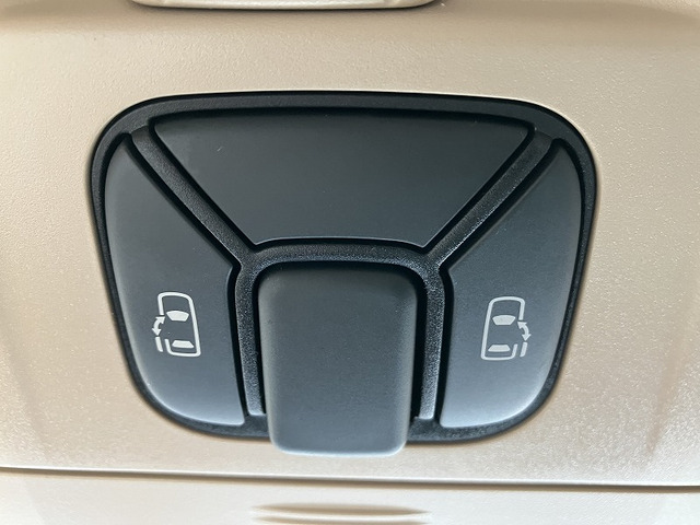 ������̃A���t�@�[�h�ɂ͕֗��ȗ����d���X���C�h�h�A����������Ă���܂�!