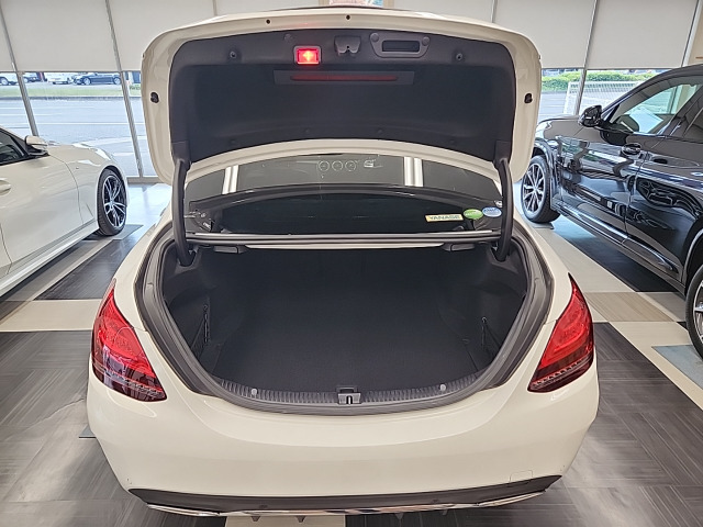 カモボコキモジロウ ⭐︎メルセデスベンツ　W205 Cクラス　アバンギャルド W205 C200 アバンギャルド C63s仕様コンプリート｜トラスティ