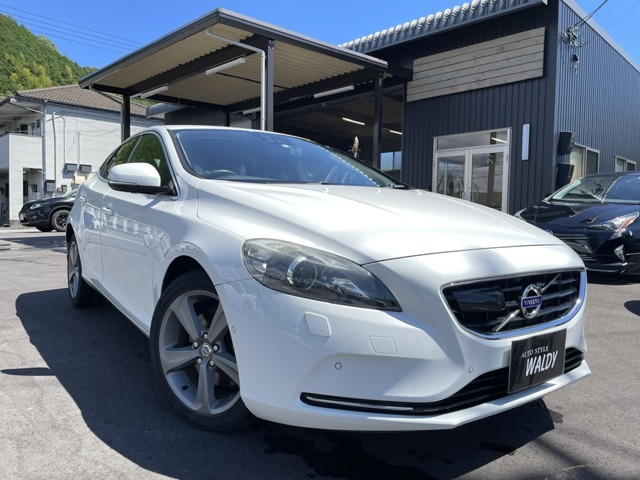 V40（ボルボ）T4 SE 中古車画像