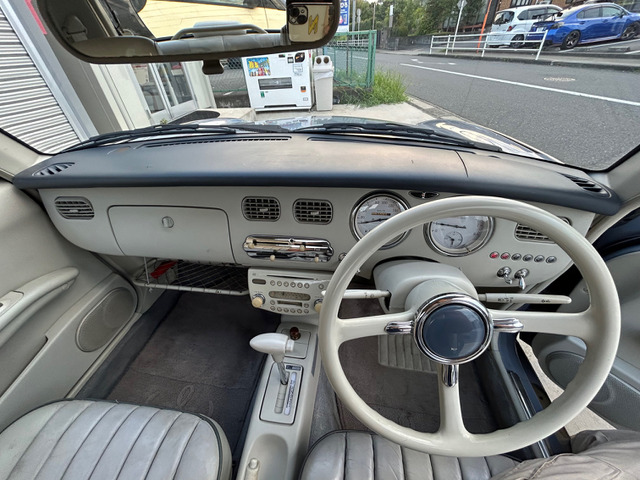 フィガロ日産 Nissan Figaro Base Grade] A car with a reassuring retro