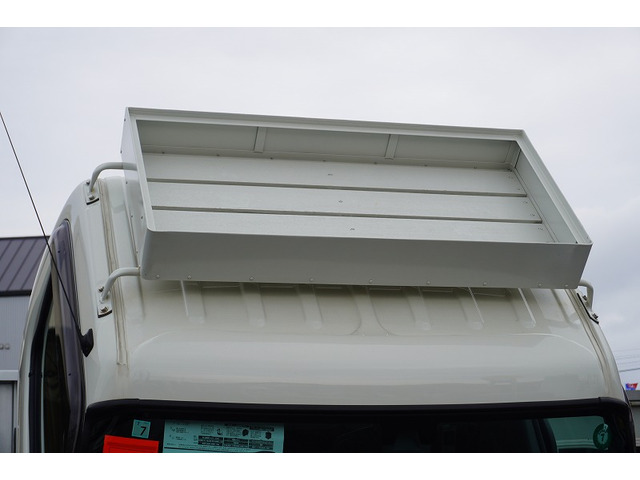 �L�x�ȃg���b�N�A���p�ԁA�n�C�G�[�X�Ȃǎ�舵���Ă���܂��B��xHP�������������Bhttp://www.vantruck.co.jp/