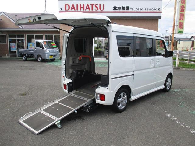 NV100クリッパーリオ(日産) 4WD スロープ式車椅子移動車 4人乗り 中古車画像