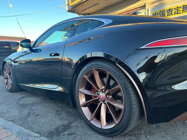 外装画像は44枚目から多数掲載しております!傷やヘコミなどなく綺麗な状態です!このようなカラーの車両によく見られる色アセなどはありません!