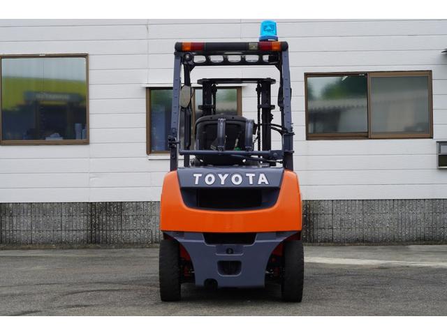 トヨタ トヨタL&F エンジンフォークリフト 13095 174.6万円 平成28年(2016年) 兵庫県 中古車 - 価格.com