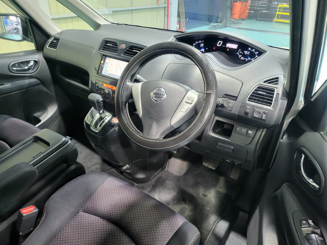 セレナ2.0 ハイウェイスター G S-HYBRID