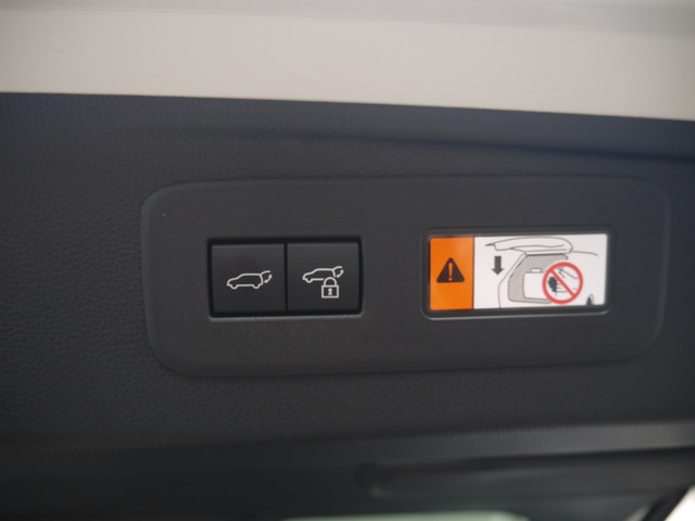 �p���[�o�b�N�h�A